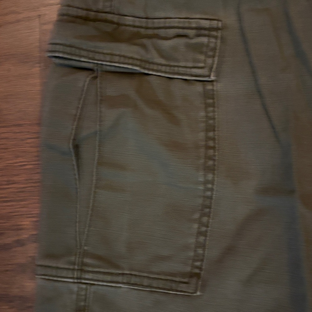 Boys green cargo pants - Picture 2 of 6